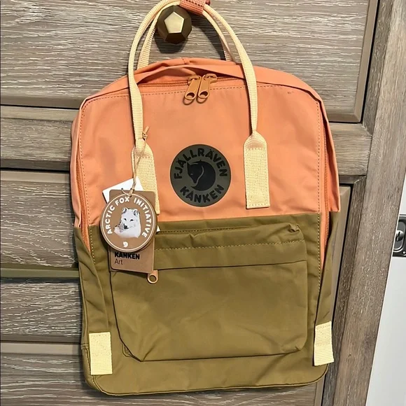 Fjallraven Kanken Earth Inspired Beige and Green Backpack NWT!! - Picture 1 of 8